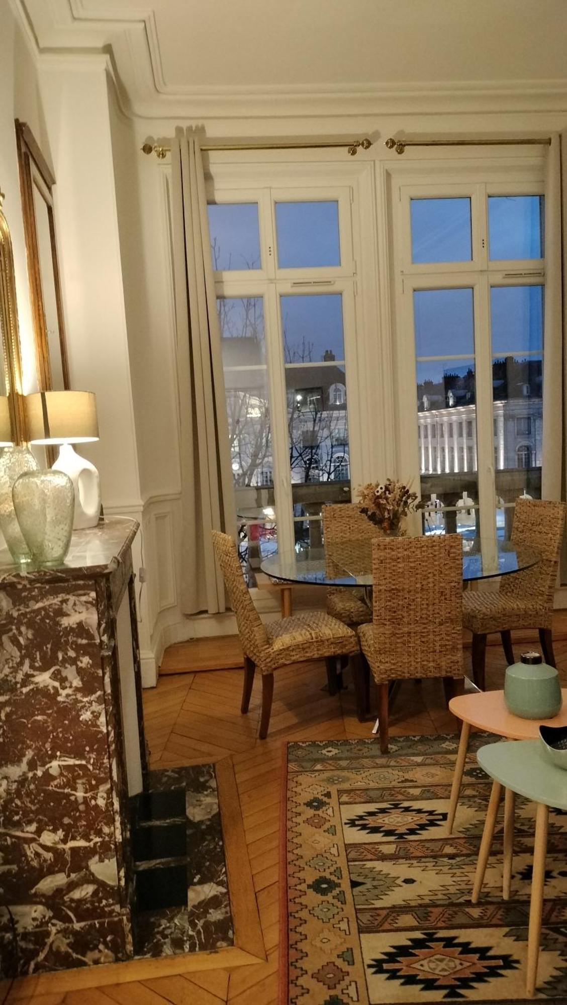 אורליאן Appartement Avec Belle Vue Sur La Place Du Martroi מראה חיצוני תמונה